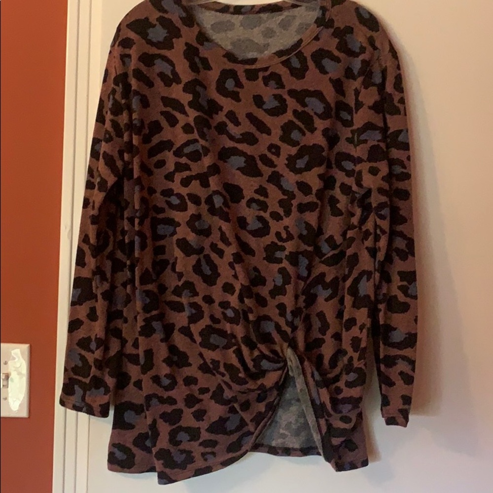 Side knot long sleeve shirt